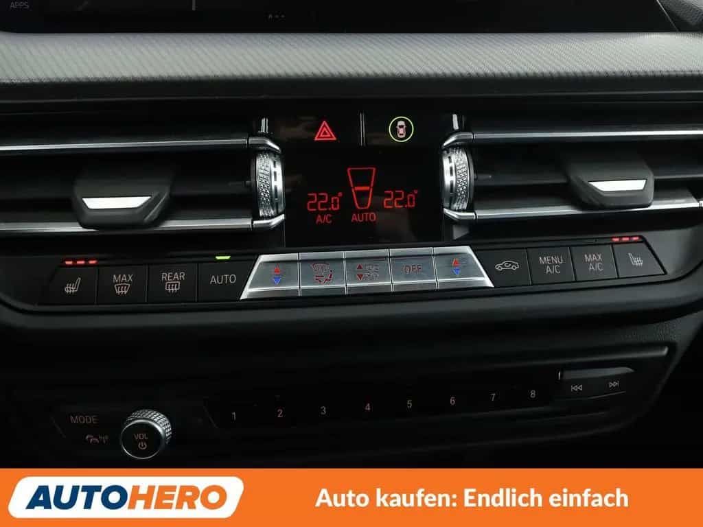BMW 1 Series M135i xDrive Aut.*NAVI*TEMPO*SHZ*LIM*PDC* 09/2020-photo-22