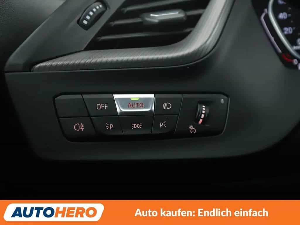 BMW 1 Series M135i xDrive Aut.*NAVI*TEMPO*SHZ*LIM*PDC* 09/2020-photo-26