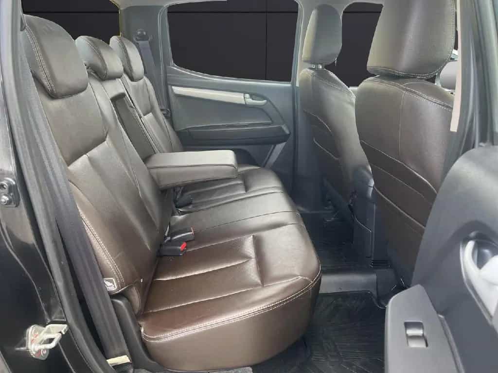 Isuzu D-Max Double Cab 4WD Premium 11/2013-photo-12
