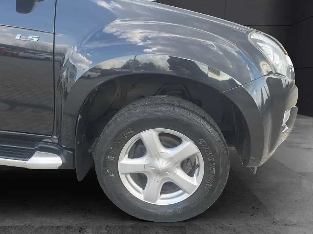 Isuzu D-Max Double Cab 4WD Premium 11/2013-photo-14