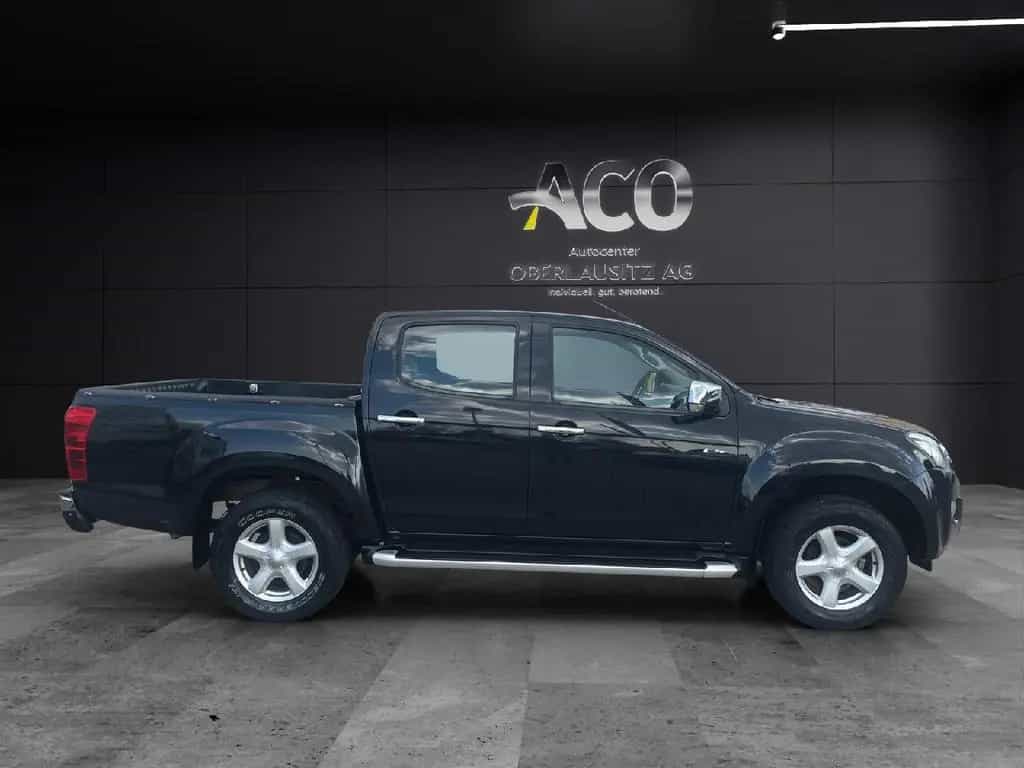 Isuzu D-Max Double Cab 4WD Premium 11/2013-photo-5