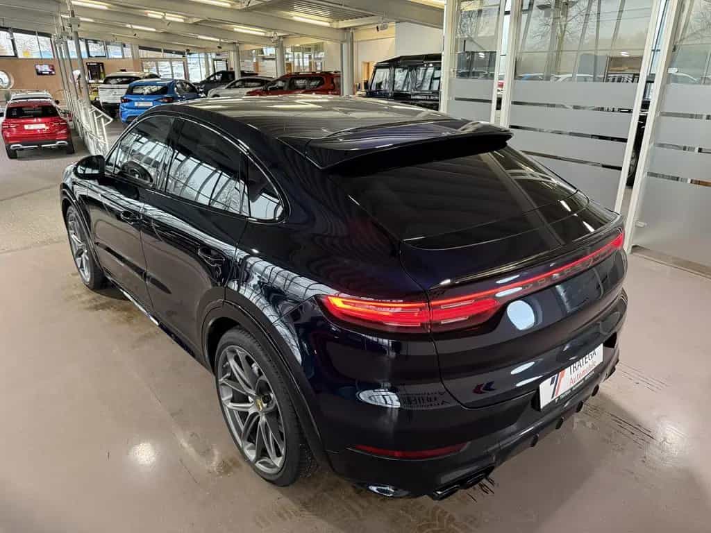 Porsche Cayenne Turbo Coupe Leichtbau-Paket Matrix InnoD 12/2019-photo-9