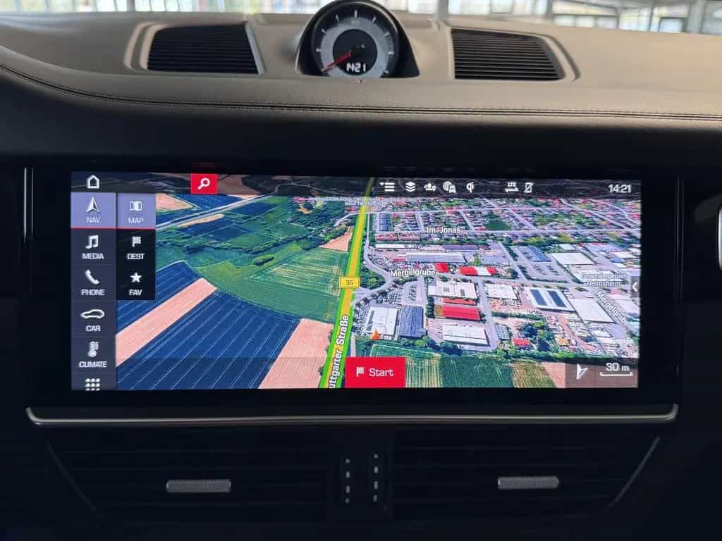 Porsche Cayenne Turbo Coupe Leichtbau-Paket Matrix InnoD 12/2019-photo-26