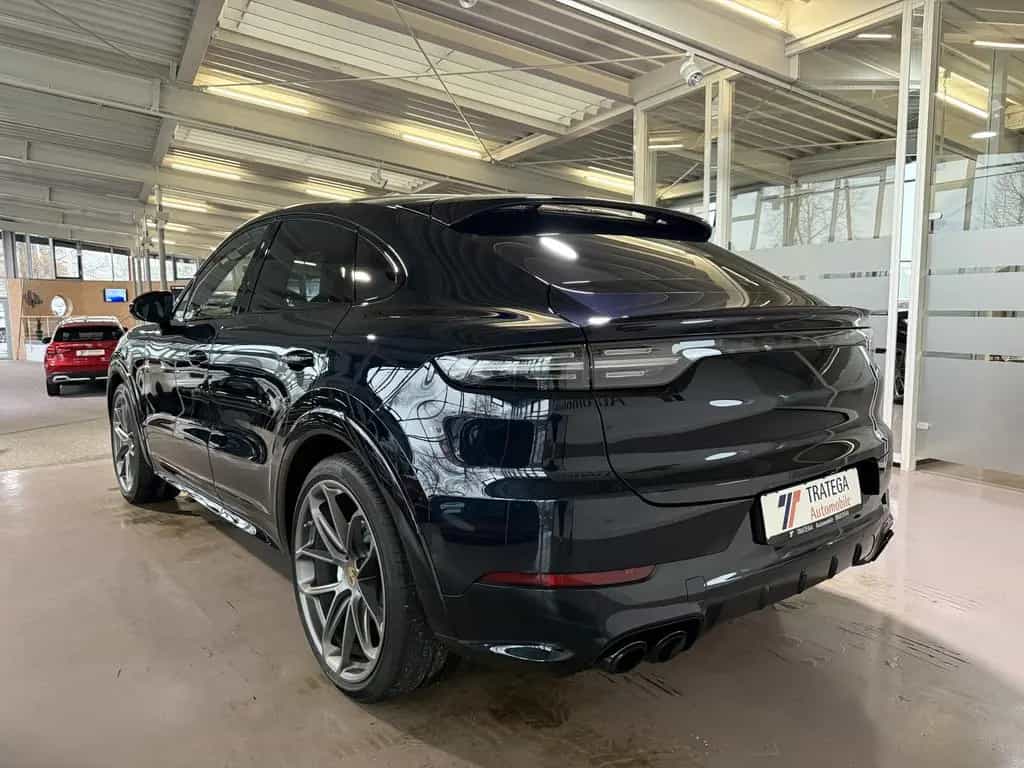 Porsche Cayenne Turbo Coupe Leichtbau-Paket Matrix InnoD 12/2019-photo-4