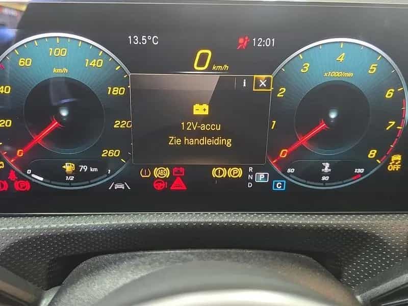 Mercedes-Benz A-Class 180 PROGRESSIVE PANO KEYLESS MEMORY LED 10/2021-photo-14