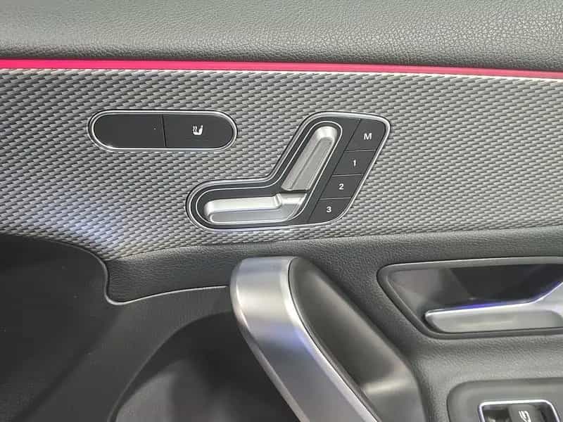 Mercedes-Benz A-Class 180 PROGRESSIVE PANO KEYLESS MEMORY LED 10/2021-photo-20