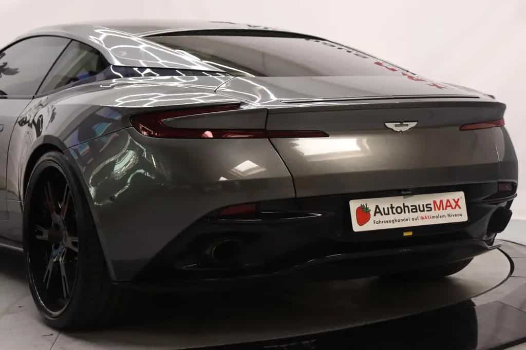Aston Martin DB11 5.2 V12 AMR~Carbon~CEO-Edition~Memory~B&O 01/2017-photo-10