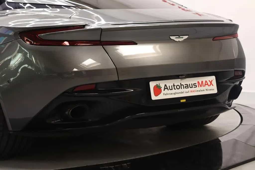 Aston Martin DB11 5.2 V12 AMR~Carbon~CEO-Edition~Memory~B&O 01/2017-photo-12