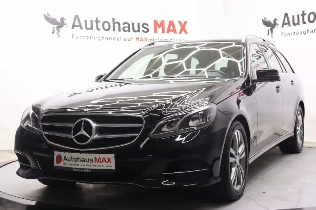 Mercedes-Benz E 200 CGI BlueEfficiency Avantgarde~SZH~Kam~StHz 02/2016-photo-0