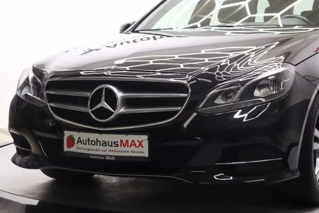 Mercedes-Benz E 200 CGI BlueEfficiency Avantgarde~SZH~Kam~StHz 02/2016-photo-11