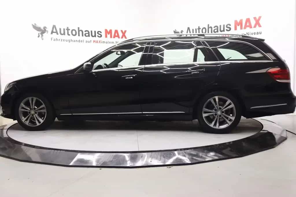 Mercedes-Benz E 200 CGI BlueEfficiency Avantgarde~SZH~Kam~StHz 02/2016-photo-14