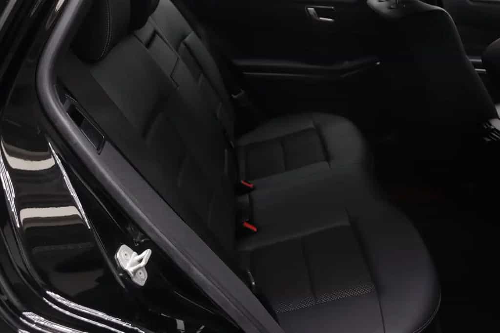 Mercedes-Benz E 200 CGI BlueEfficiency Avantgarde~SZH~Kam~StHz 02/2016-photo-22