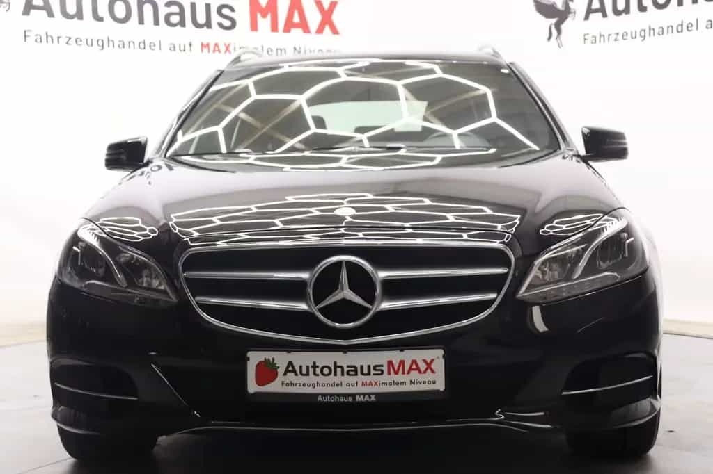 Mercedes-Benz E 200 CGI BlueEfficiency Avantgarde~SZH~Kam~StHz 02/2016-photo-5