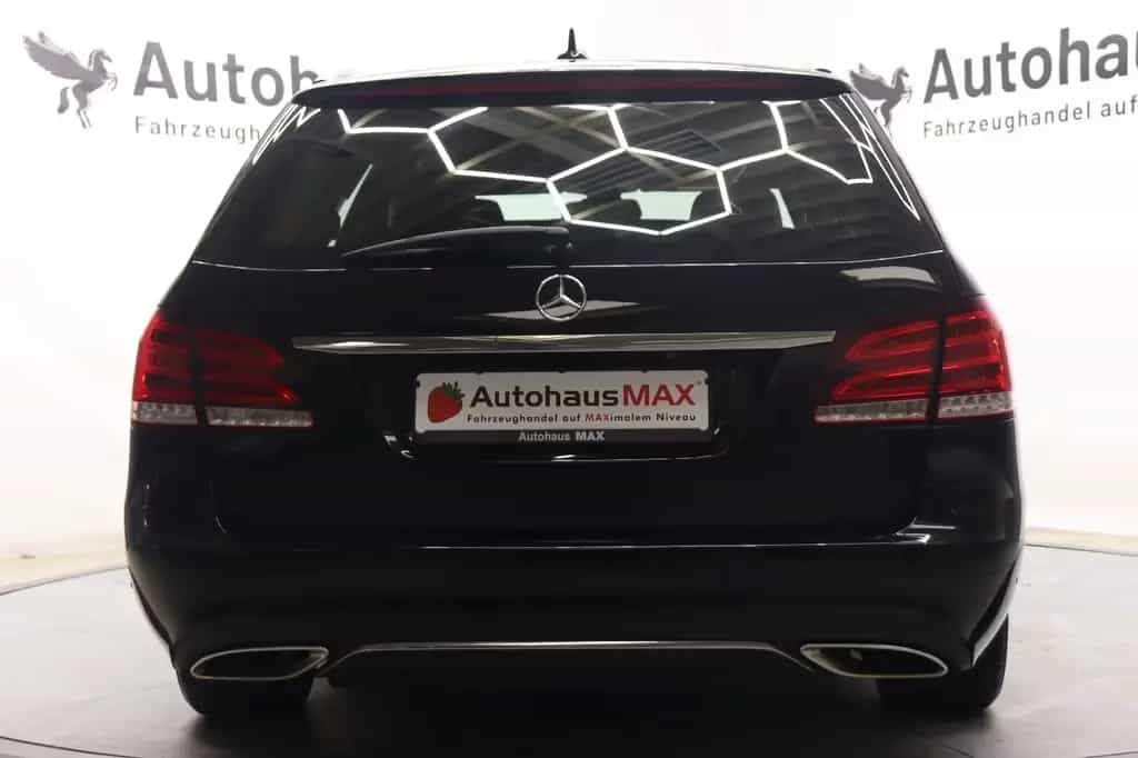 Mercedes-Benz E 200 CGI BlueEfficiency Avantgarde~SZH~Kam~StHz 02/2016-photo-6