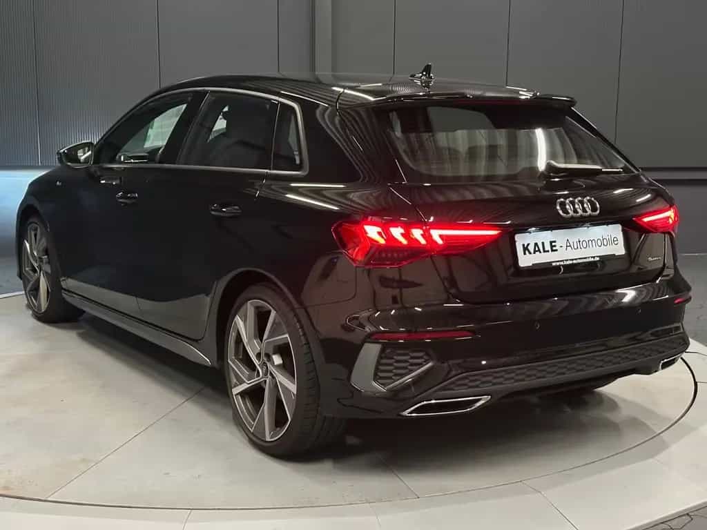 Audi A3 Sportback 40 TDI quattro S-Line*19Zoll*Matrix 03/2023-photo-2
