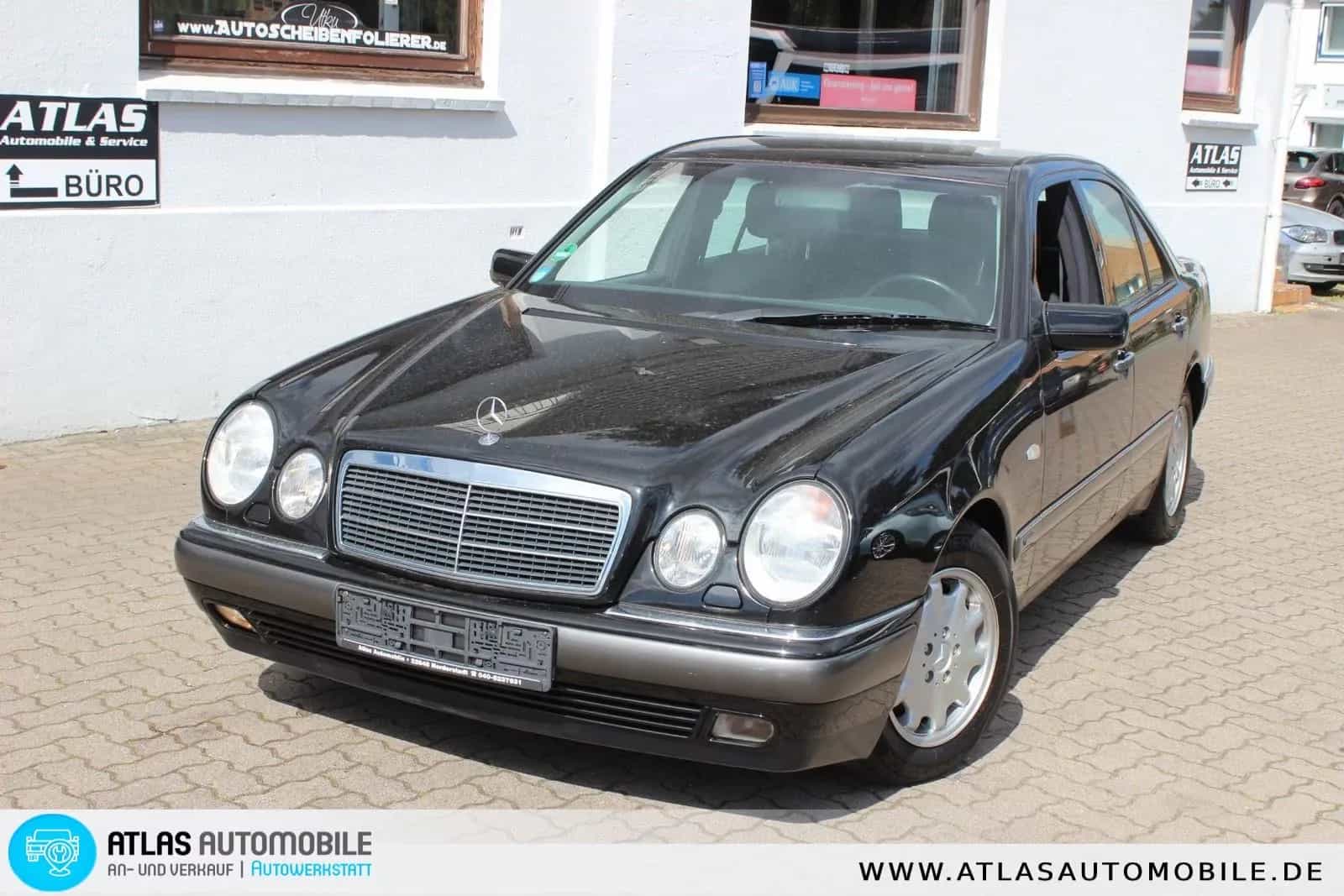 Mercedes-Benz E-Class 240 04/1999-photo-19
