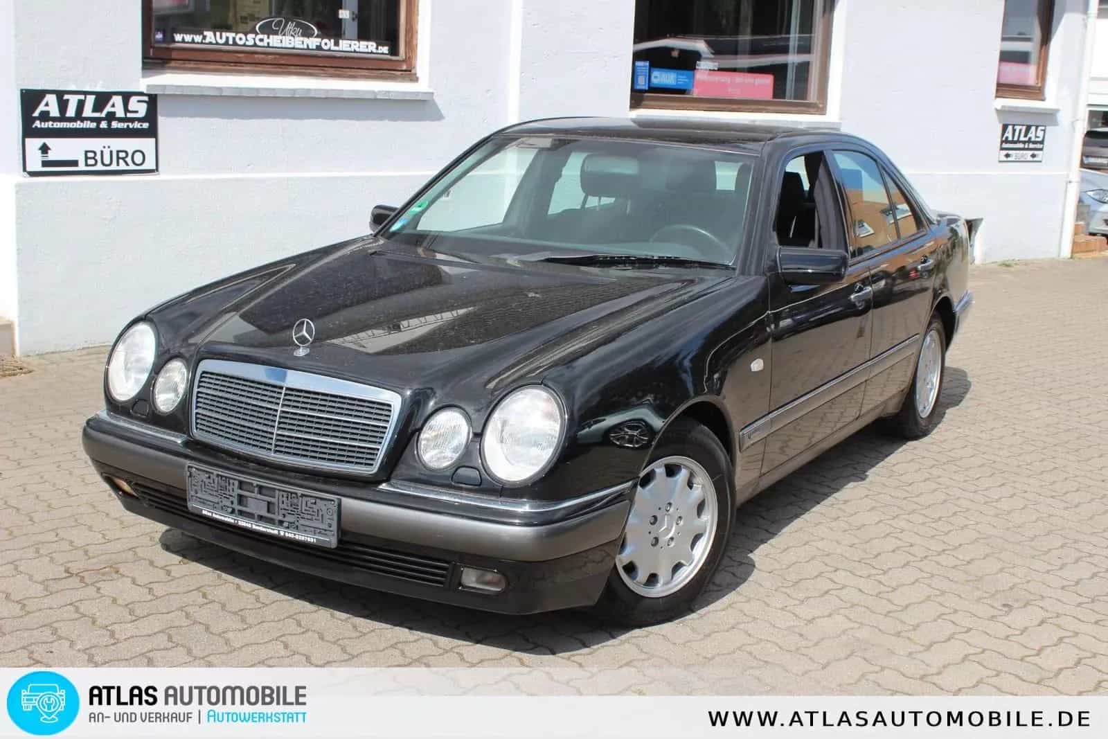 Mercedes-Benz E-Class 240 04/1999-photo-21