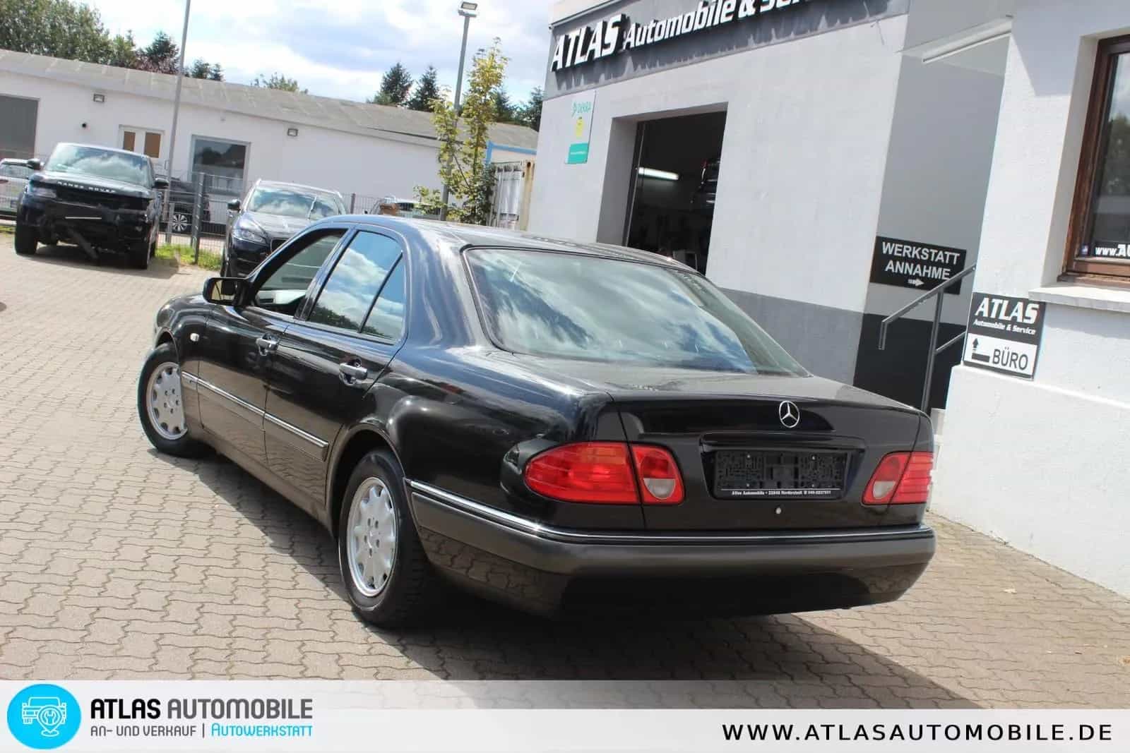 Mercedes-Benz E-Class 240 04/1999-photo-22