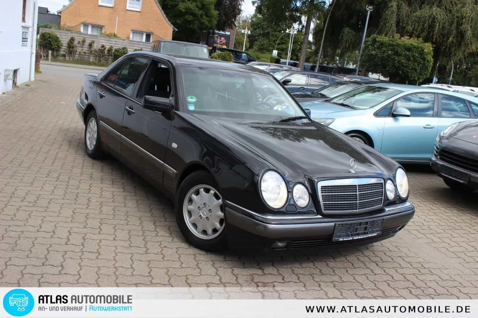 Mercedes-Benz E-Class 240 04/1999-photo-33