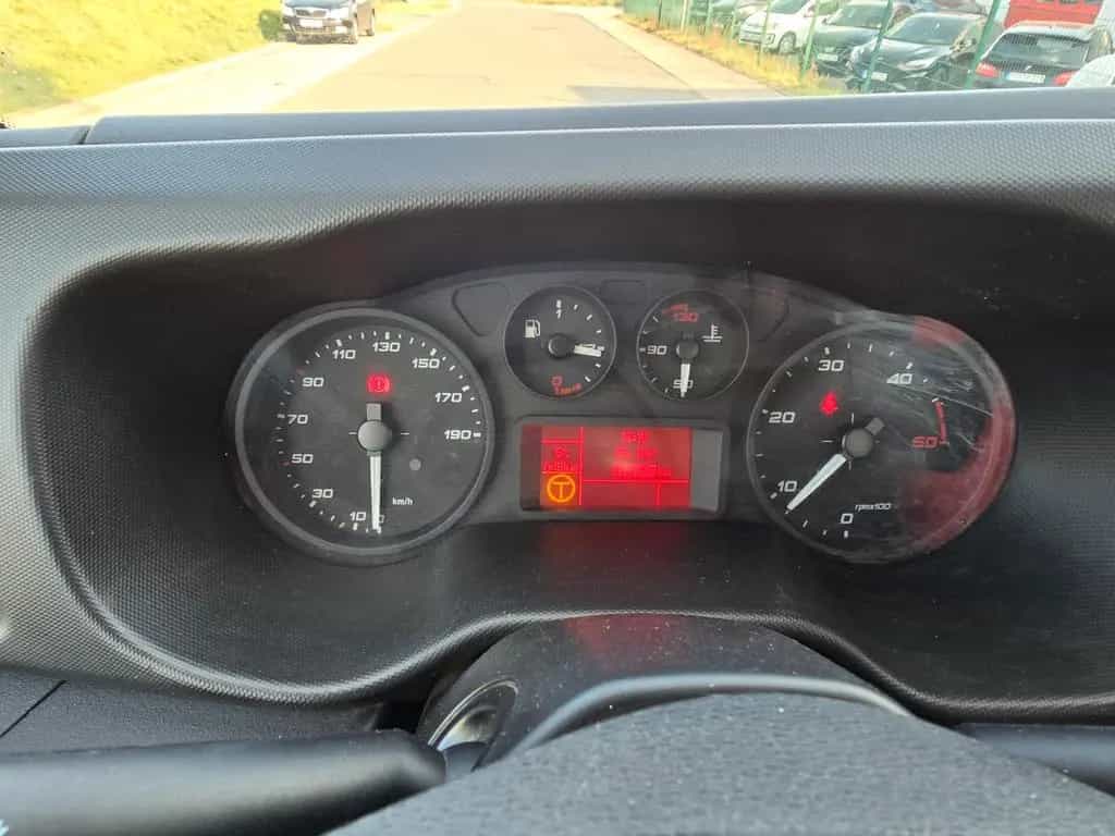 Iveco leichter LKW über 3,5t 03/2019-photo-10