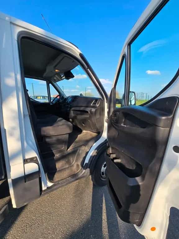 Iveco leichter LKW über 3,5t 03/2019-photo-8