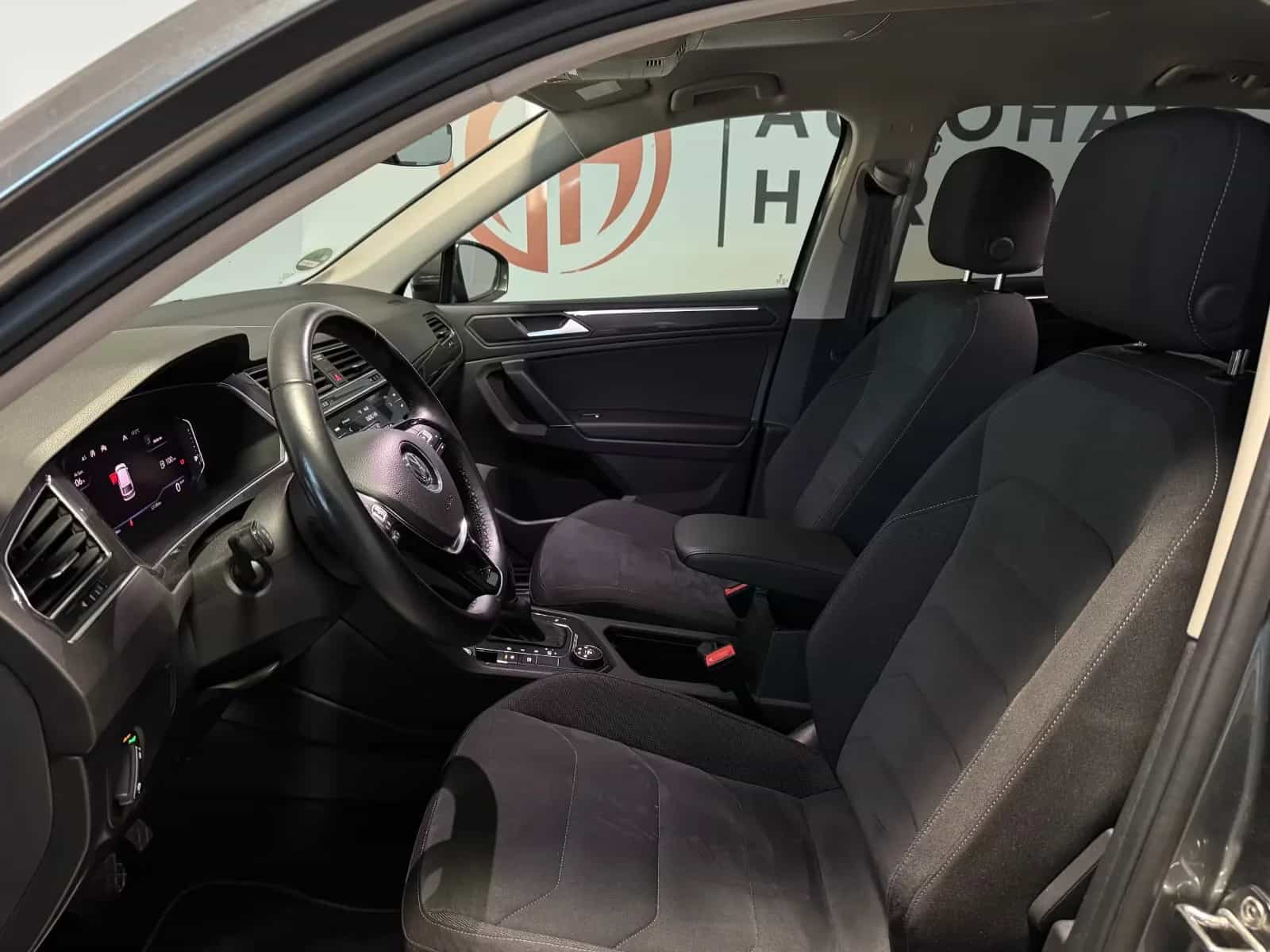 Volkswagen Tiguan Allspace 11/2020-photo-11
