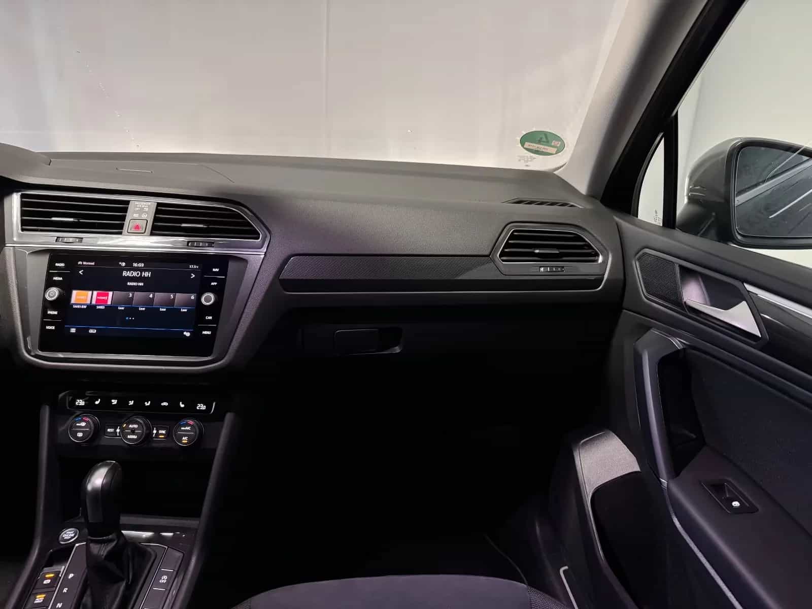 Volkswagen Tiguan Allspace 11/2020-photo-19
