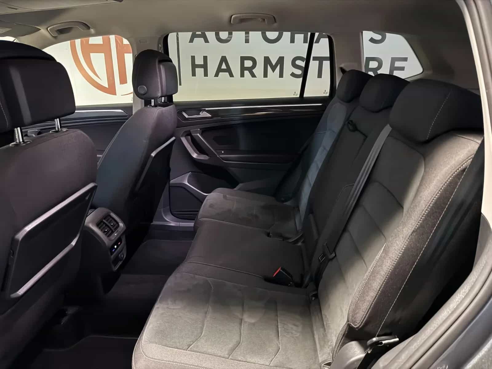 Volkswagen Tiguan Allspace 11/2020-photo-21