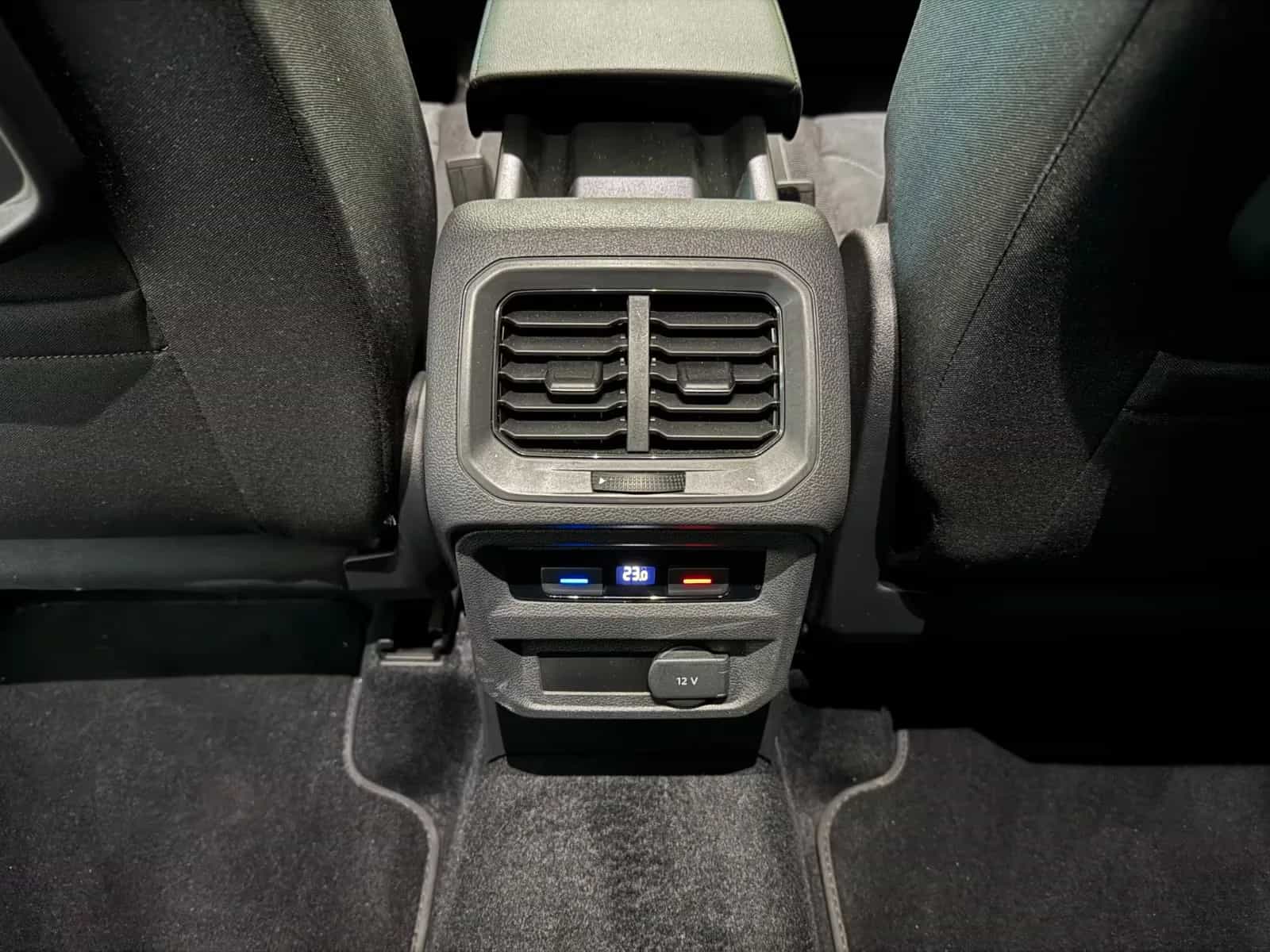 Volkswagen Tiguan Allspace 11/2020-photo-22