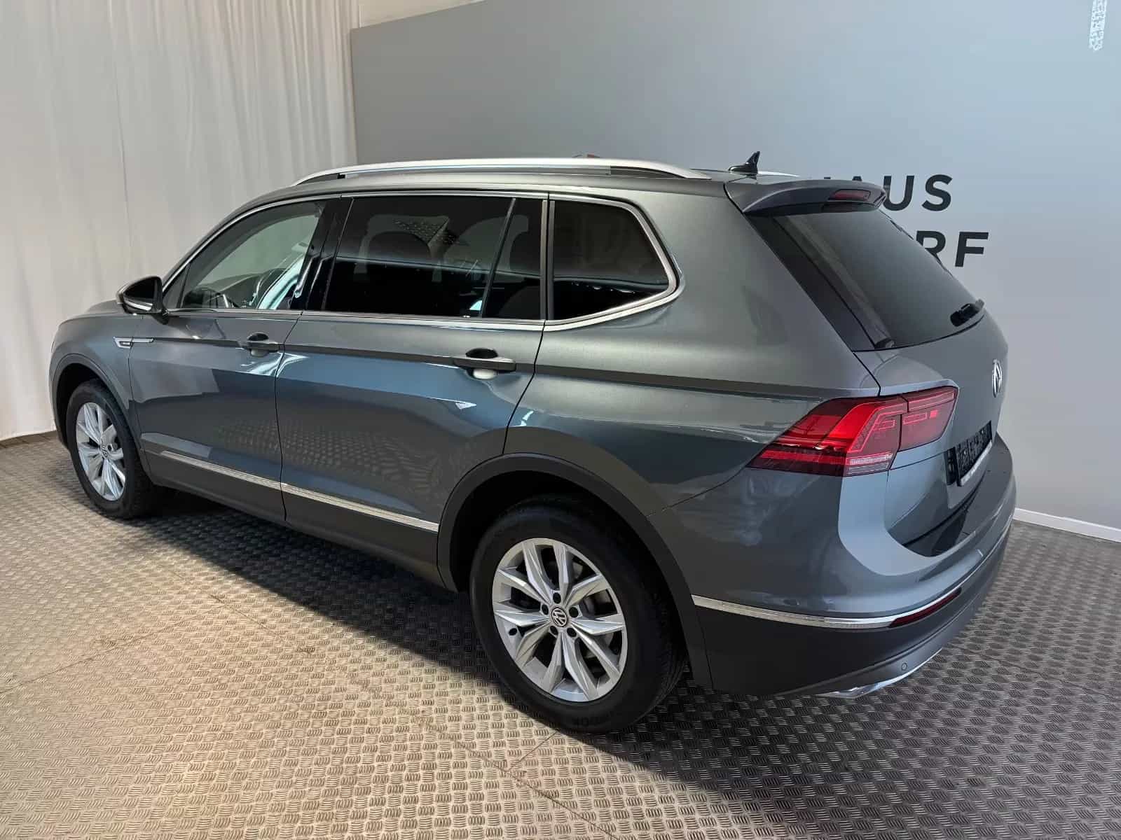 Volkswagen Tiguan Allspace 11/2020-photo-4