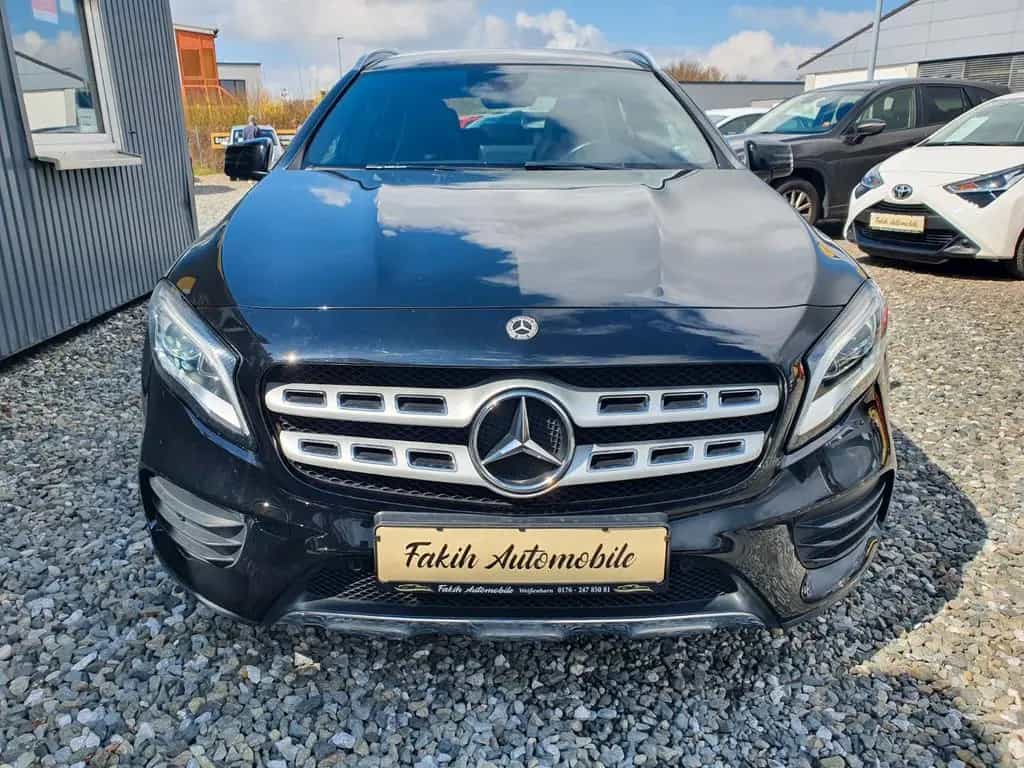 Mercedes-Benz GLA 220 4Matic AMG-Line 8fach bereift Panorama 07/2019-photo-1