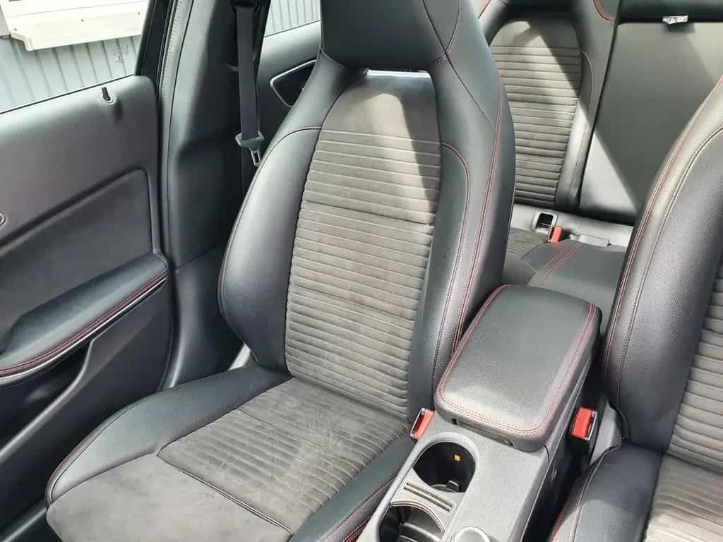 Mercedes-Benz GLA 220 4Matic AMG-Line 8fach bereift Panorama 07/2019-photo-10