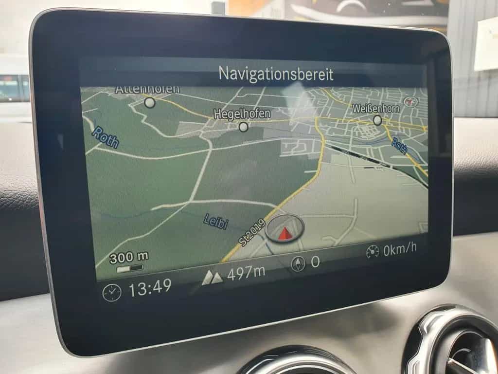 Mercedes-Benz GLA 220 4Matic AMG-Line 8fach bereift Panorama 07/2019-photo-19