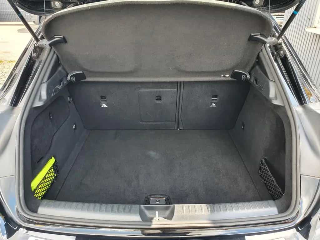 Mercedes-Benz GLA 220 4Matic AMG-Line 8fach bereift Panorama 07/2019-photo-27