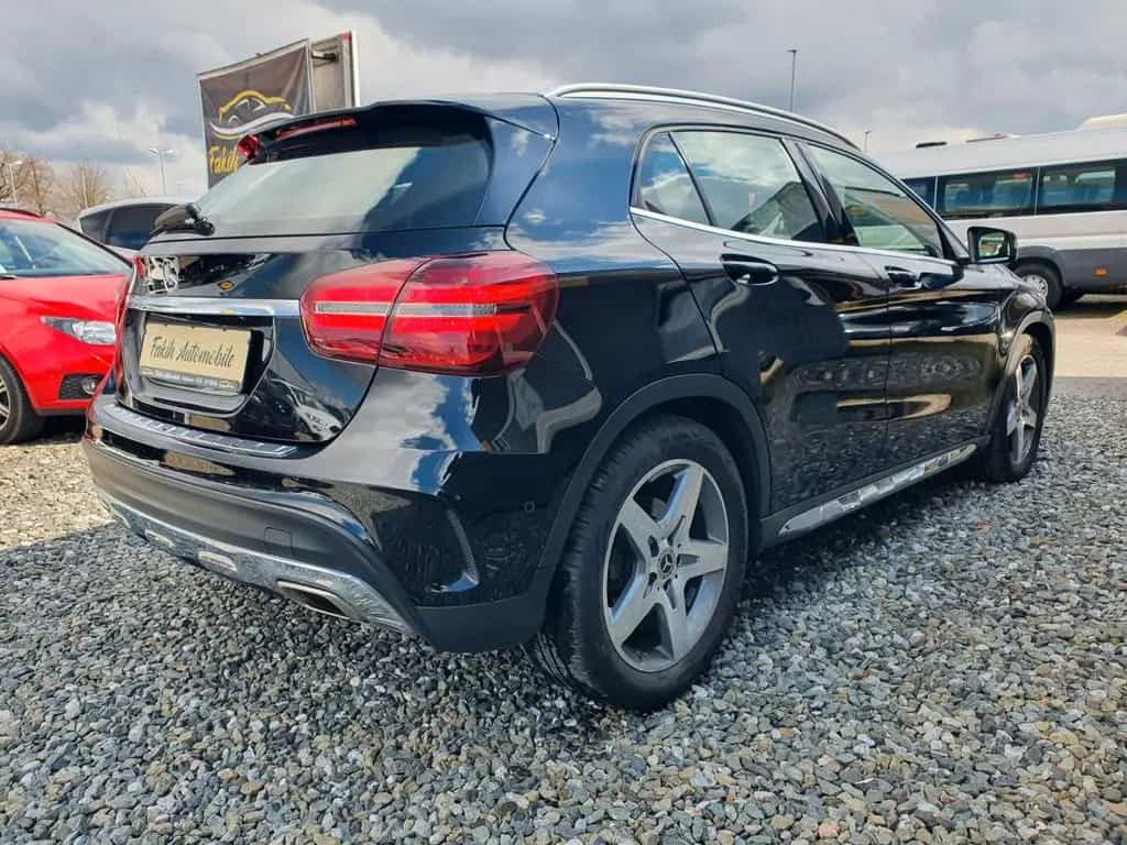 Mercedes-Benz GLA 220 4Matic AMG-Line 8fach bereift Panorama 07/2019-photo-3