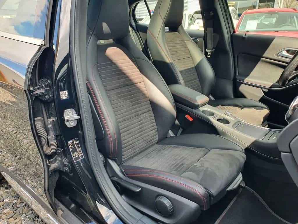 Mercedes-Benz GLA 220 4Matic AMG-Line 8fach bereift Panorama 07/2019-photo-9