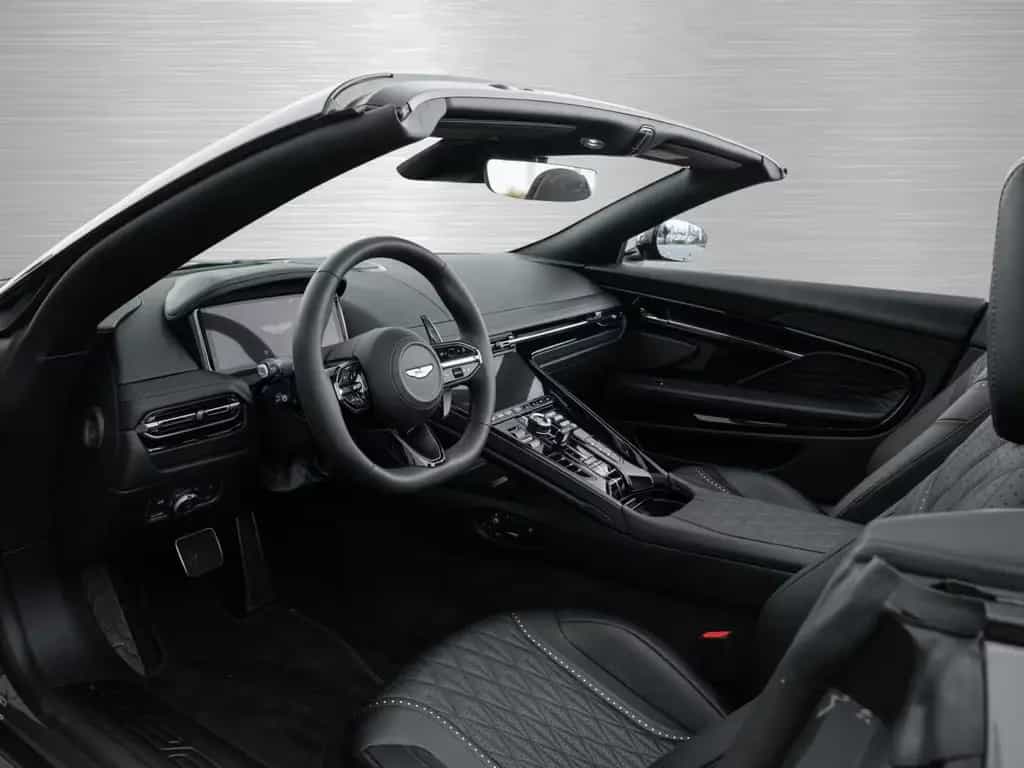 Aston Martin DB12 V8 Volante null-photo-2