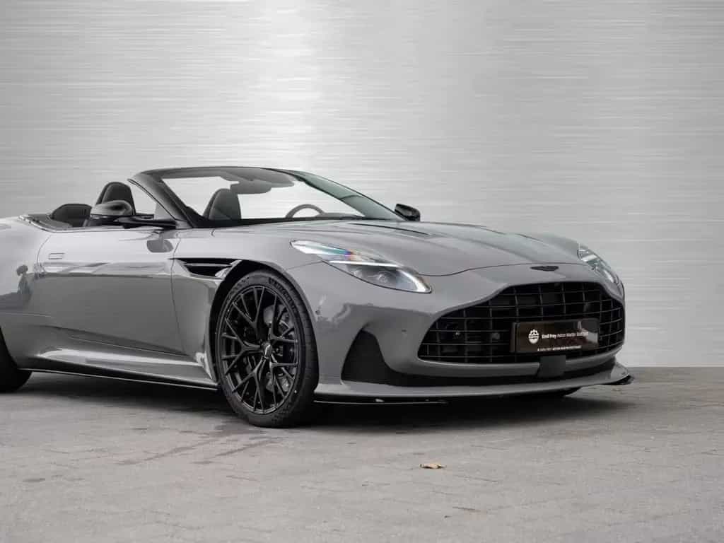 Aston Martin DB12 V8 Volante null-photo-21