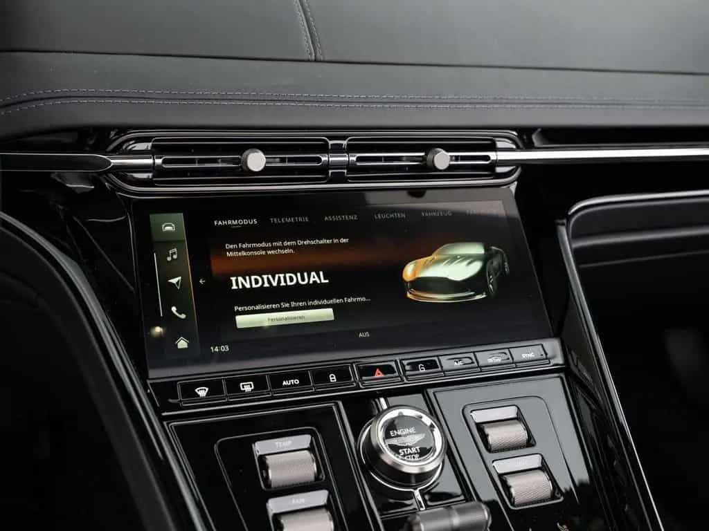 Aston Martin DB12 V8 Volante null-photo-39