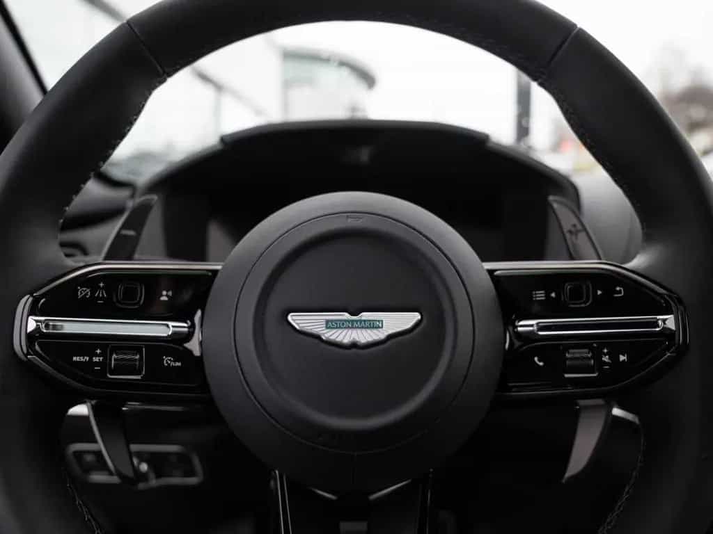 Aston Martin DBX S V8 4x4 MY26 04/2026-photo-10