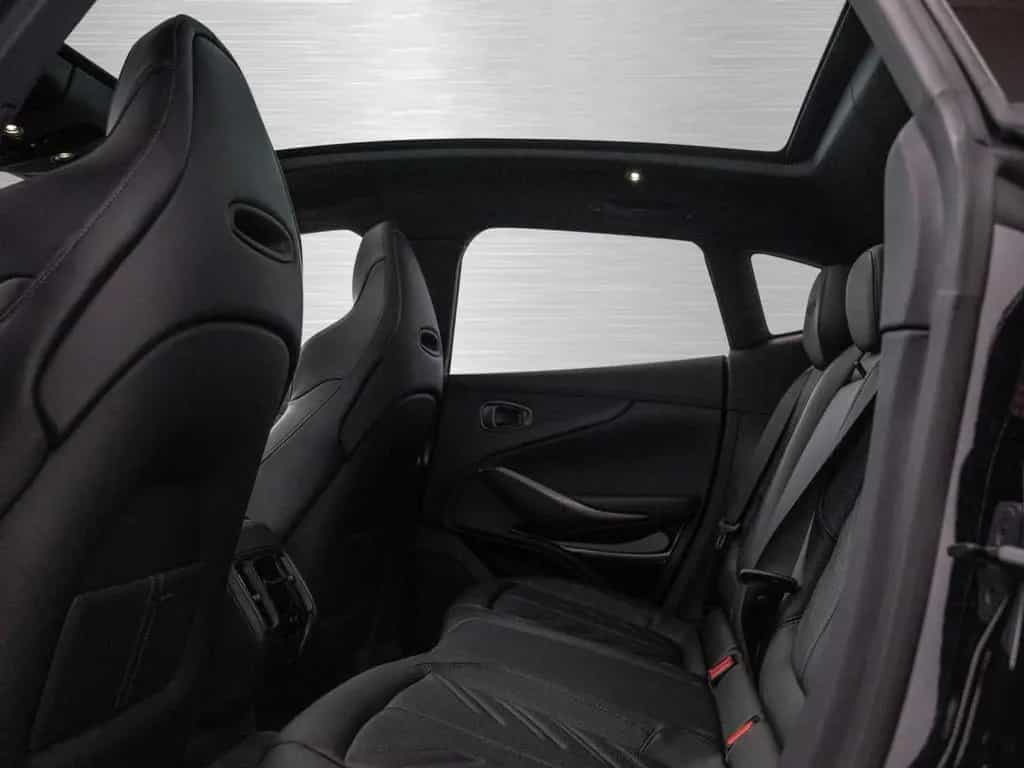 Aston Martin DBX S V8 4x4 MY26 04/2026-photo-12