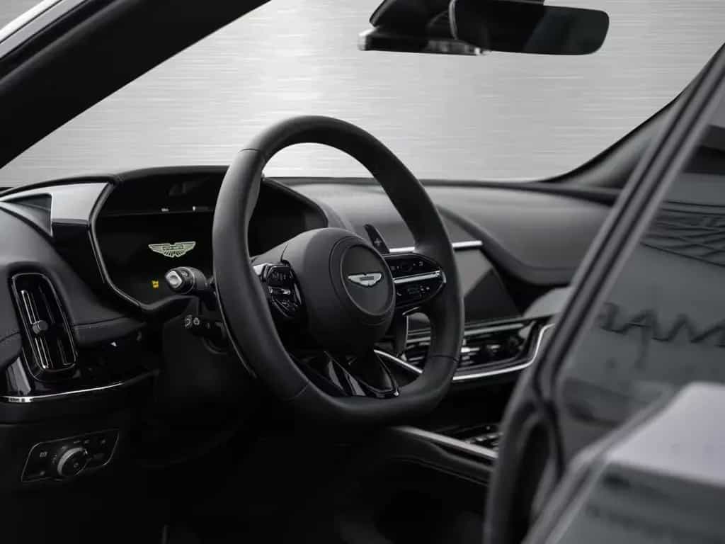 Aston Martin DBX S V8 4x4 MY26 04/2026-photo-25