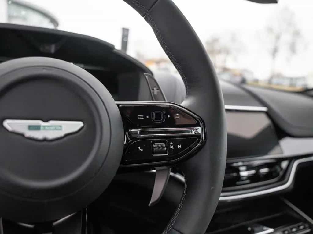 Aston Martin DBX S V8 4x4 MY26 04/2026-photo-30