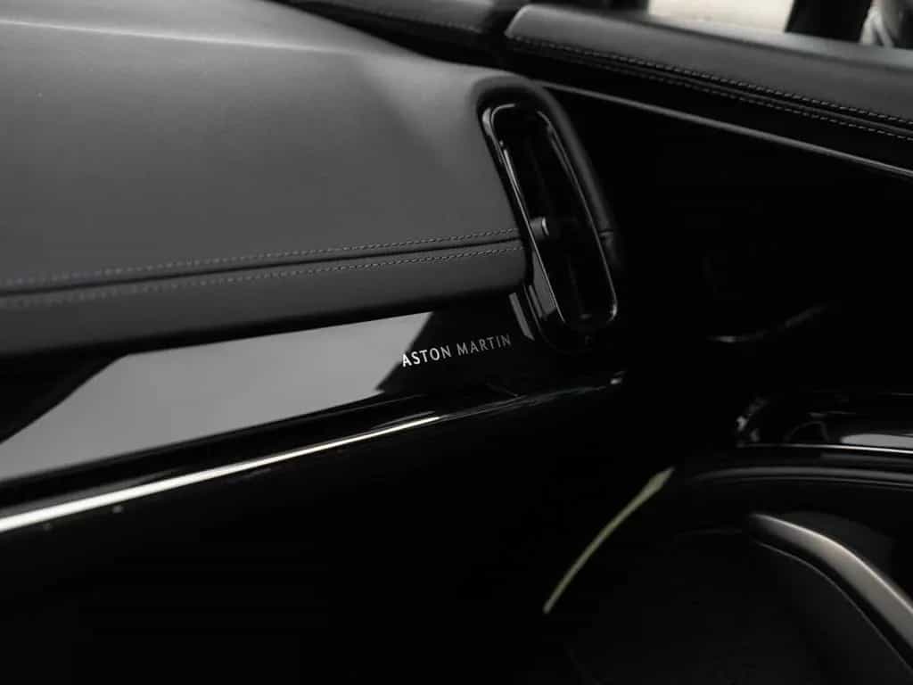 Aston Martin DBX S V8 4x4 MY26 04/2026-photo-36