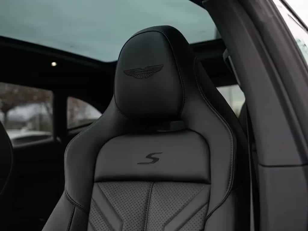 Aston Martin DBX S V8 4x4 MY26 04/2026-photo-4