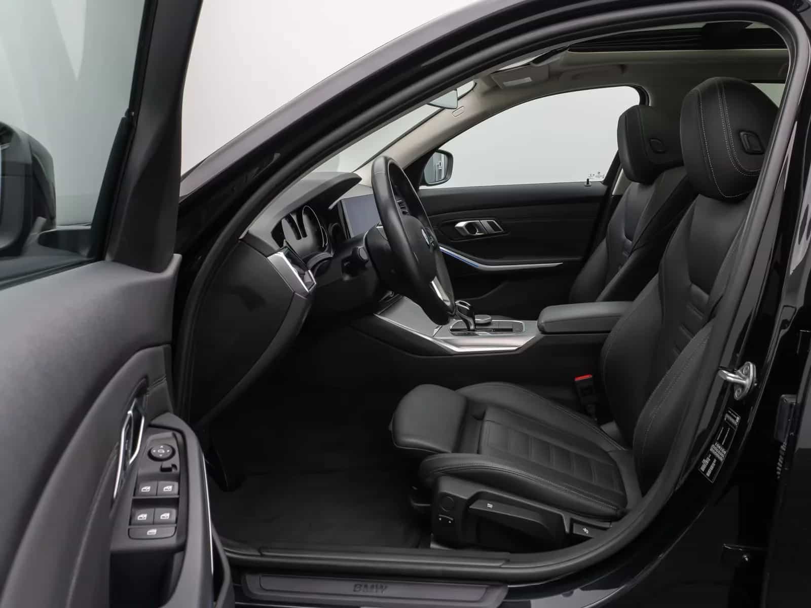 BMW 3 Series 03/2020-photo-19