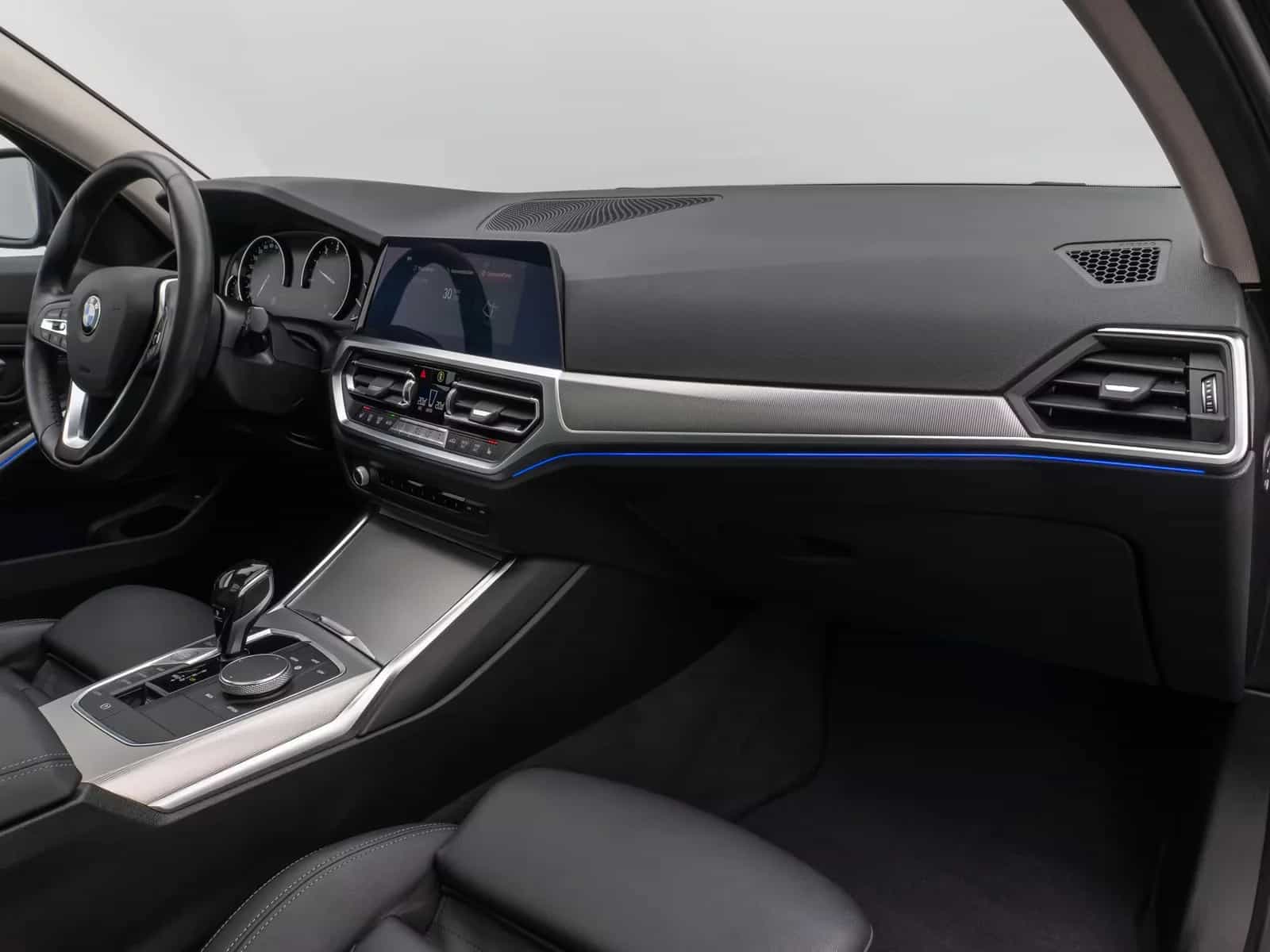 BMW 3 Series 03/2020-photo-23