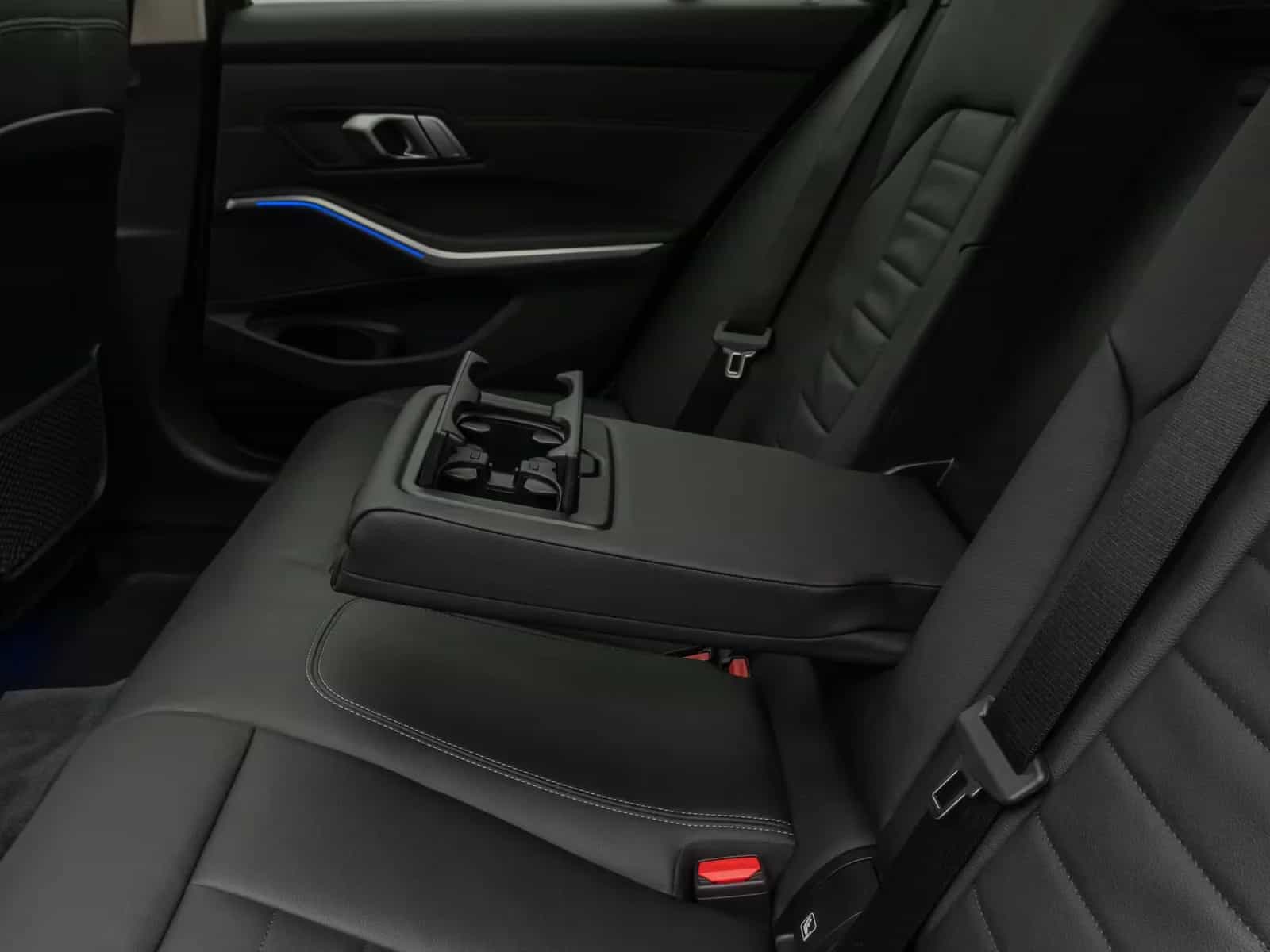 BMW 3 Series 03/2020-photo-27