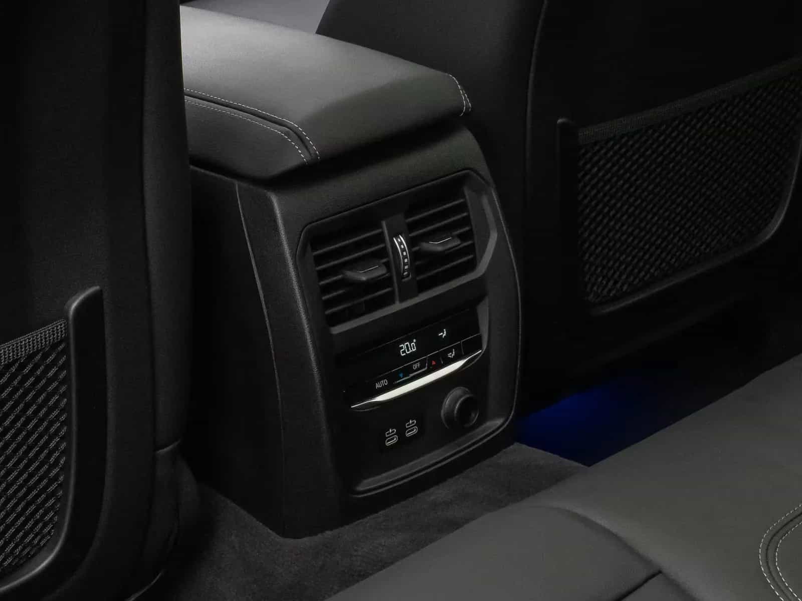 BMW 3 Series 03/2020-photo-29