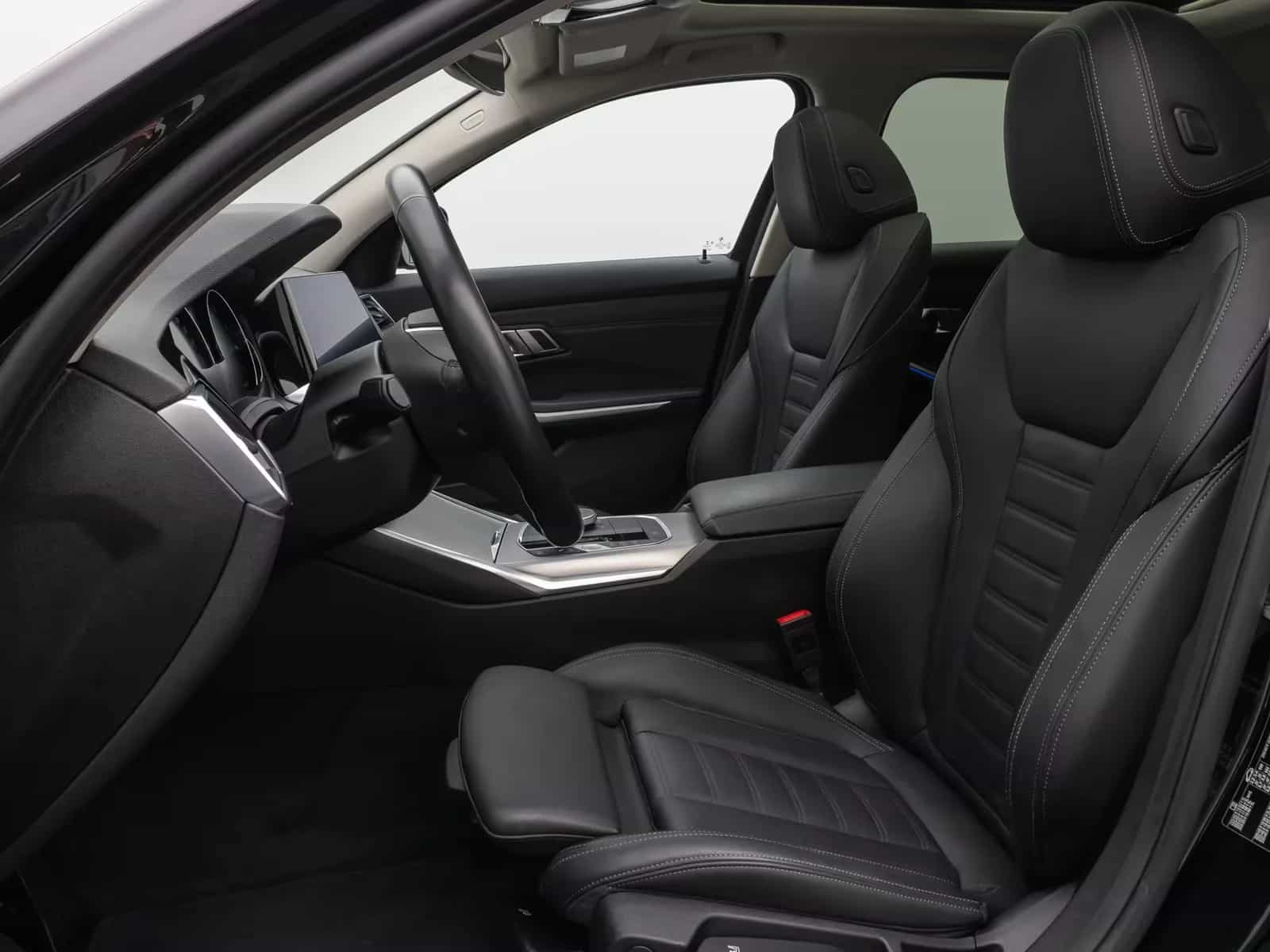BMW 3 Series 03/2020-photo-36
